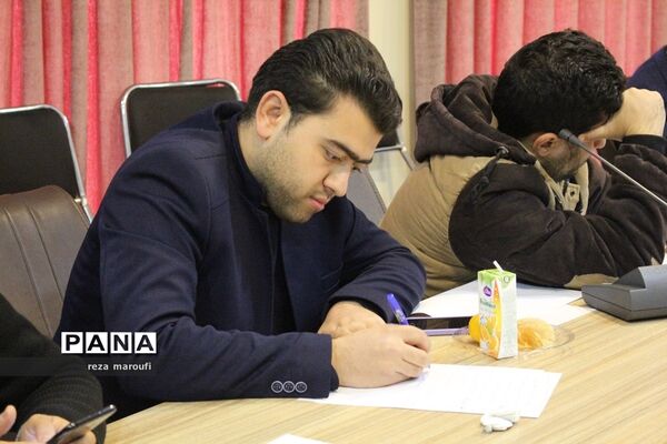 نشست خبری هادی بهادری، نماینده مردم ارومیه در مجلس شورای اسلامی