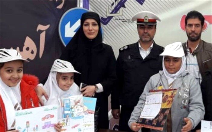 برگزاری نمایشگاه اطلاع رسانی وآشنایی بامقررات راهنمایی و رانندگی در اسلامشهر