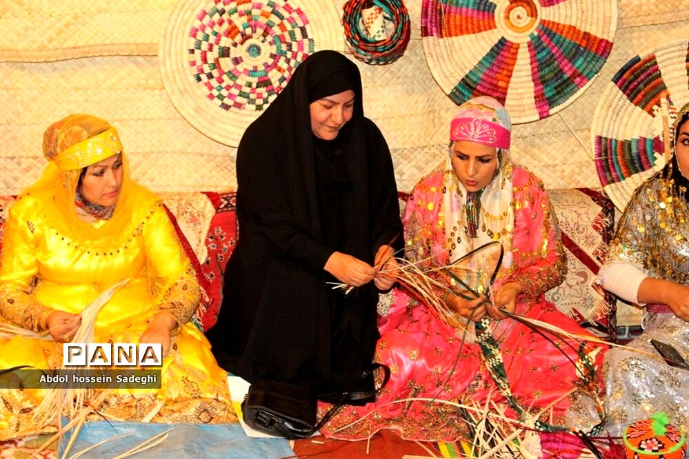 جشنواره و نمایشگاه بین المللی خرما و صنایع وابسته در بوشهر