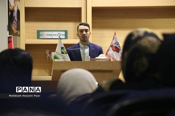 همایش بیماران هموفیلی در سالن همایش‌های بیمه کار آفرین در تبریز