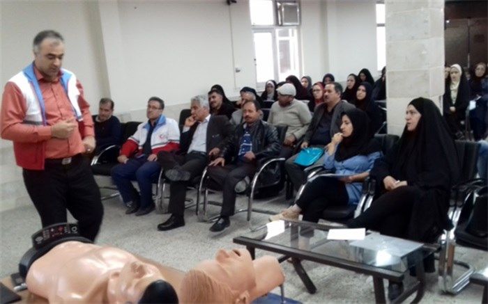 برگزاری دوره آموزشی ضمن خدمت کمک های اولیه و فوریت های پزشکی در شهرستان فیروزکوه