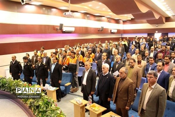 جشنواره هم پیمانی ایمنی رانندگان حرفه‌ای حمل و نقل جاده‌ای وایمن سازی مدارس حاشیه راه‌های خراسان جنوبی