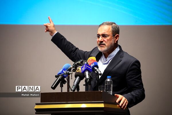 آیین رونمایی نسخه ارتقاء یافته سامانه جامع مراقبت های روانی اجتماعی دانش آموزان «نماد»