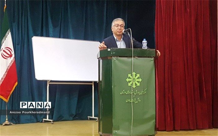 توکل به خدا، داشتن نظم، اراده، هدف و نیت صحیح از عوامل موفقیت می باشند