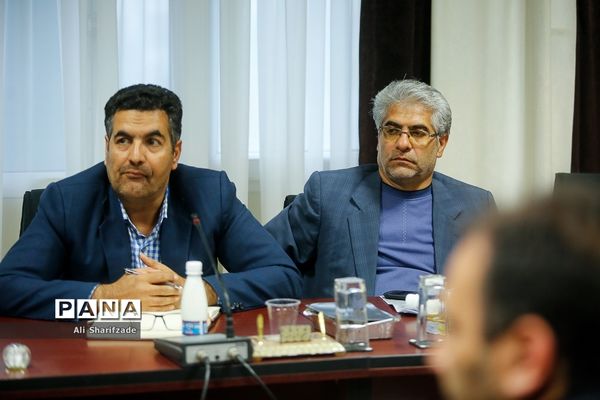 نشست برنامه‌ریزی تئاتر کودک و نوجوان