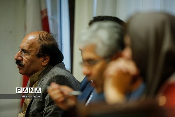 نشست برنامه‌ریزی تئاتر کودک و نوجوان