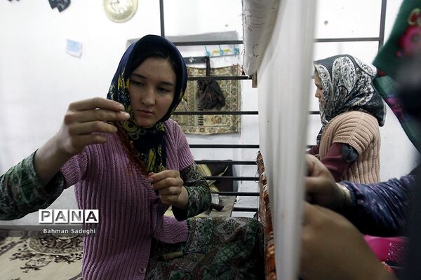 فرش دورو ابریشم ترکمن