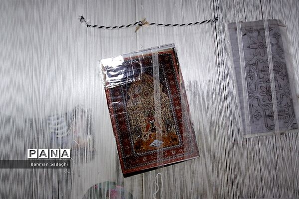فرش دورو ابریشم ترکمن