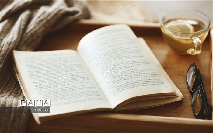 کتاب؛ نماد آگاهی و رشد فکری و فرهنگی جامعه