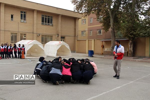 برگزاری همایش پدافند غیر عامل درشهرری