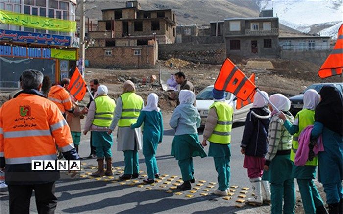 اجرای طرح ایمن سازی مدارس حاشیه جاده خراسان شمالی