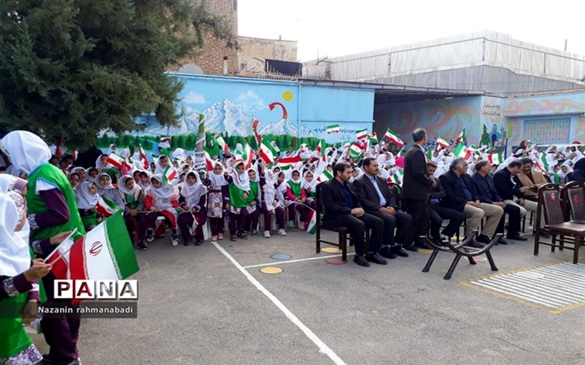 17 هزار بسته لوازم‌التحریر از امروز میان دانش‌آموزان زلزله‌زده توزیع می‌شود