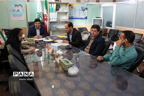 جلسه برنامه ریزی سازمان دانش آموزی استان بوشهر