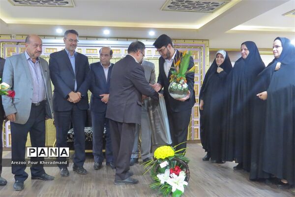 تجلیل از اولین مدال آور یزدی در المپیاد جهانی نجوم و اختر فیزیک