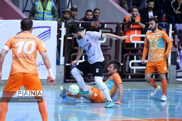 دیدار تیم‌های شهروند ساری و مس سونگون