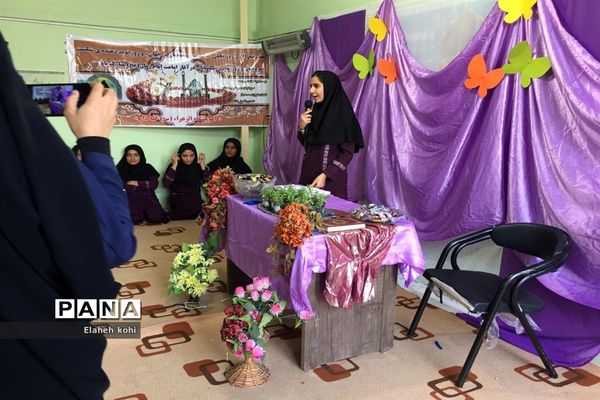 برگزاری مراسم تجلیل از دانش‌آموزان و جشن امام زمان