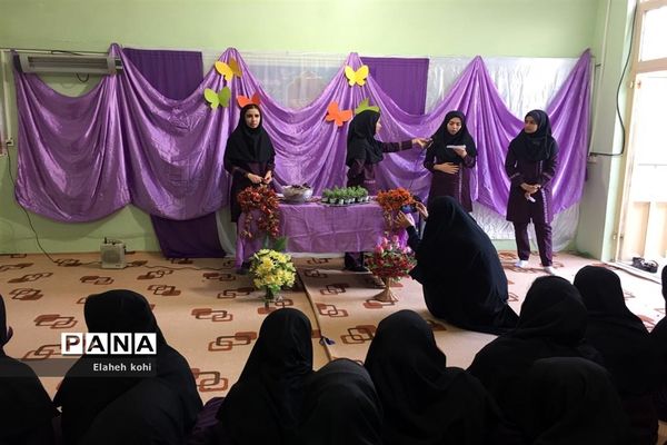 برگزاری مراسم تجلیل از دانش‌آموزان و جشن امام زمان