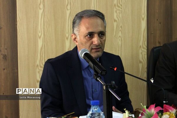 جلسه کارگروه آموزش و هماهنگی مانور زلزله  و ایمنی درمدارس آذربایجان‌شرقی