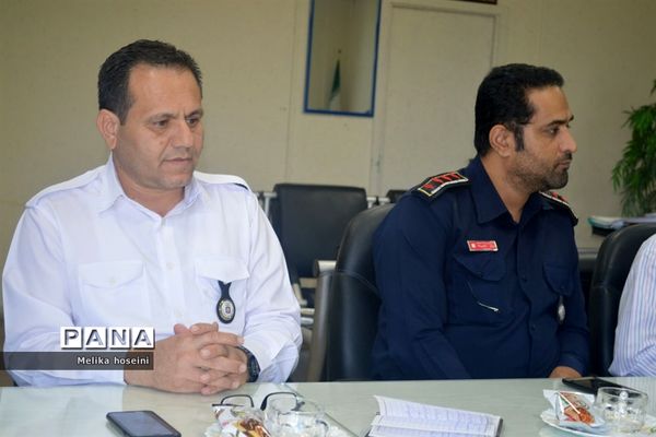 دومین جلسه کمیته استانی  مانور سراسری زلزله و ایمنی در بوشهر