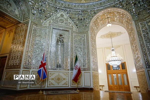 دیدار وزرای خارجه انگلیس و ایران