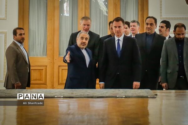 دیدار وزرای خارجه انگلیس و ایران