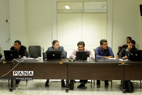 جلسه آموزشی توجیهی مسئولان سامانه جذب و سازماندهی پیشتازان استان‌های کشور