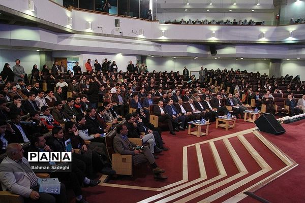 مراسم تجلیل از دانش‌آموزان کتابخوان برتر سراسر کشور