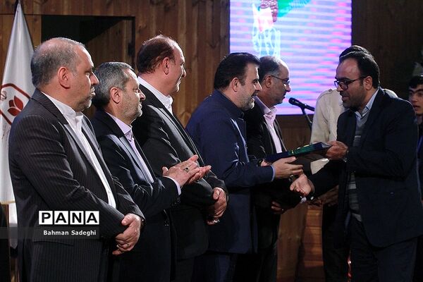 مراسم تجلیل از دانش‌آموزان کتابخوان برتر سراسر کشور