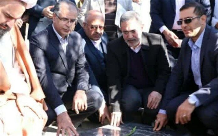 وزیر آموزش و پرورش به نمایندگی از دولت  وارد شاهین‌دژ شد