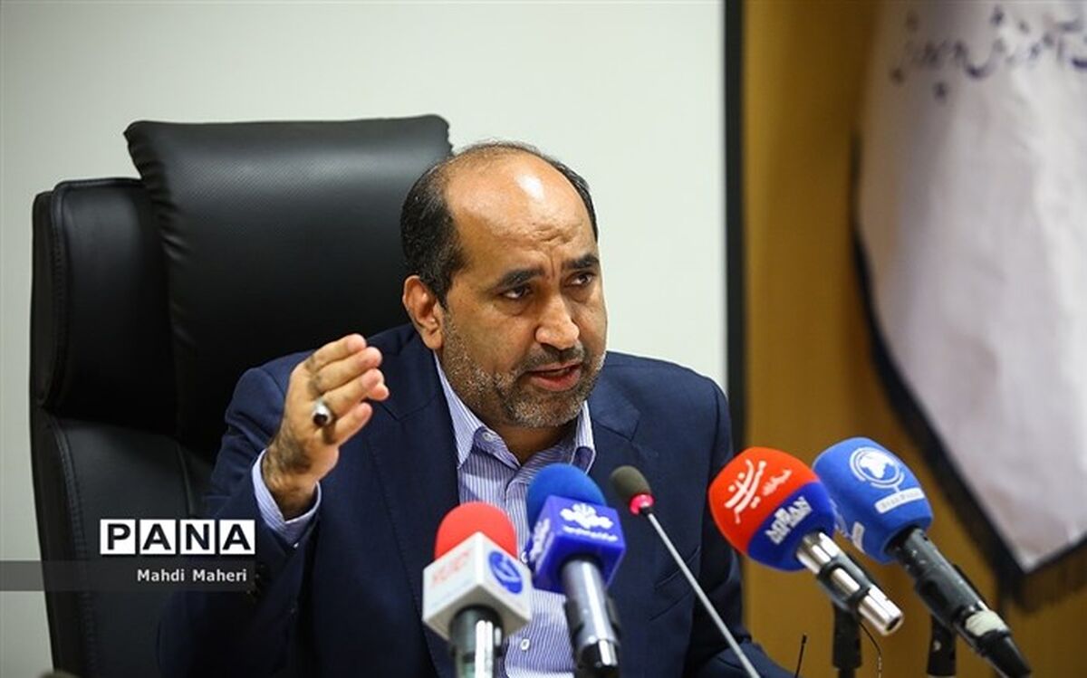 رئیس مدارس خارج از کشور: تدوین کتاب‌های درسی ارتباطات بین‌المللی ضروری است