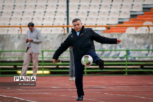 دیدار تیم‌های فوتبال پرسپولیس و پیکان