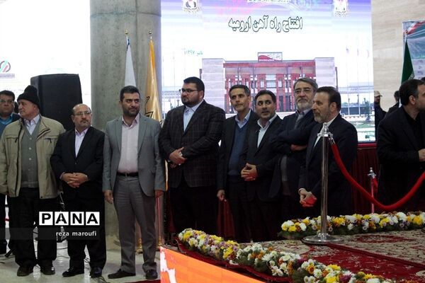 افتتاح طرح های عمرانی استان آذربایجان غربی