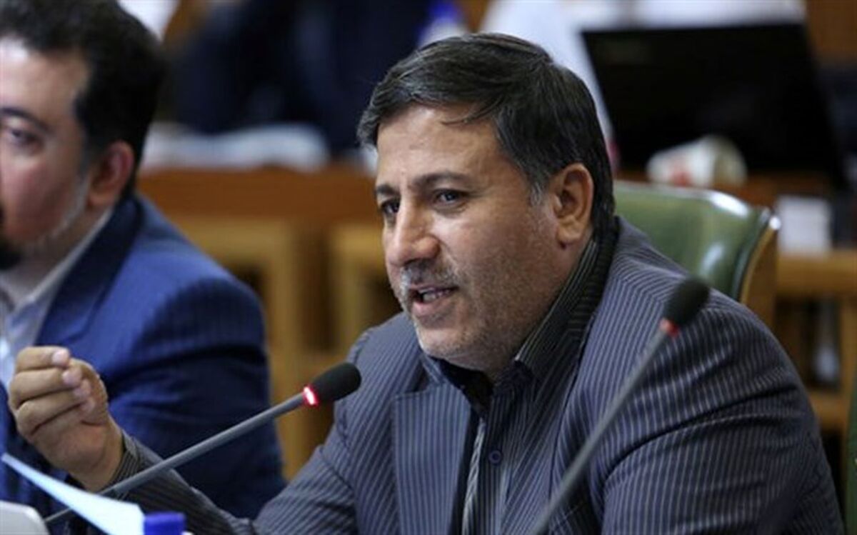سازمان اوقاف توضیح دهد که چرا باغ‌ها را به اشخاص حقیقی و حقوقی می‌فروشد