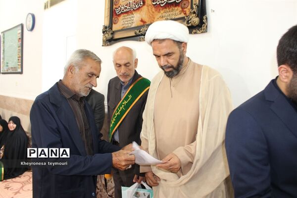 دیدار خادمین مسجد مقدس جمکران از خانواده شهید حرم استان بوشهر