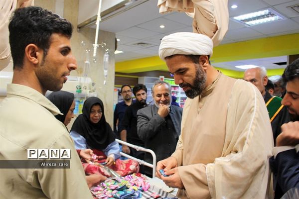 دیدار خادمان مسجد مقدس جمکران قم از بیماران بیمارستان شهدای خلیج فارس بوشهر