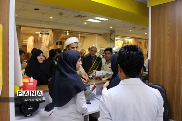 دیدار خادمان مسجد مقدس جمکران قم از بیماران بیمارستان شهدای خلیج فارس بوشهر