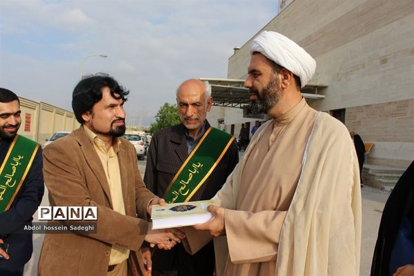 عیادت خادمان مسجد مقدس جمکران ازبیماران بیمارستان شهید گنجی دشتستان