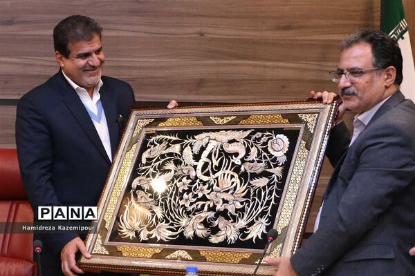 جلسه تودیع و معارفه مدیرکل آموزش و پرورش شهرستان‌های استان تهران