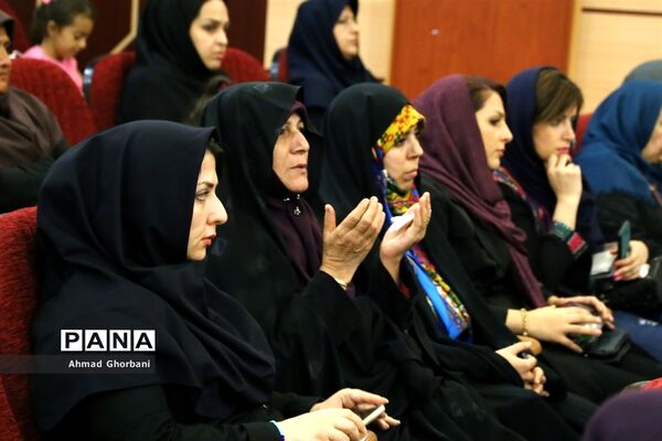 گردهمایی سالروز تصویب قانون کار در ساری