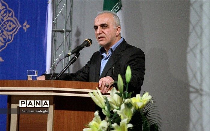 وزیر اقتصاد: نظام پرداخت یارانه خانوار اصلاح می‌شود