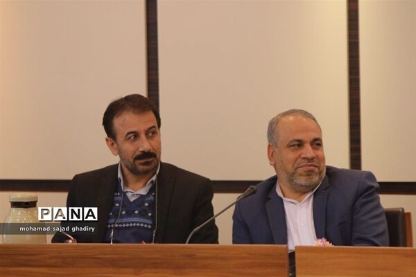 جلسه شورای معاونین پرورشی و فرهنگی مناطق 19 گانه شهر تهران