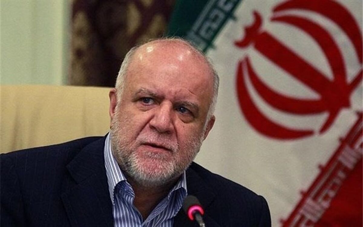 زنگنه: کارت سوخت به تنهایی نمی‌تواند از قاچاق بنزین جلوگیری کند