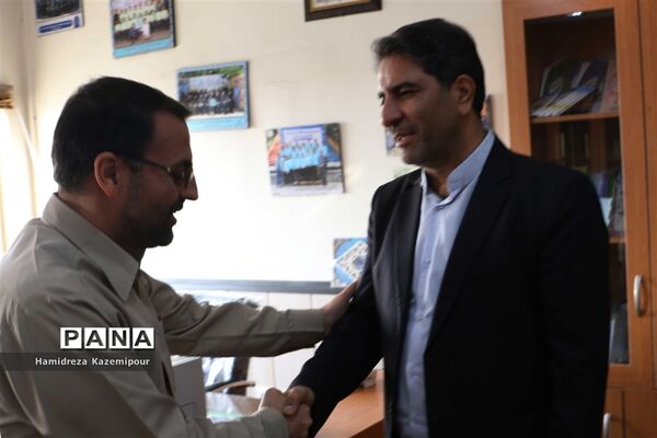 دیدار مدیرکل آموزش‌و‌پرورش شهرستان‌های استان تهران با همکاران اداری