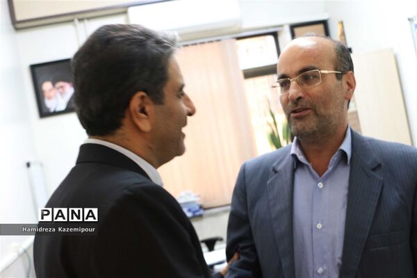 دیدار مدیرکل آموزش‌و‌پرورش شهرستان‌های استان تهران با همکاران اداری