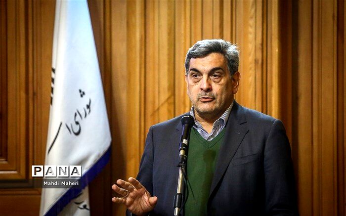 اشتباه ادمین توییتر الهام فخاری در انتشار خبر شهردار شدن پیروز حناچی