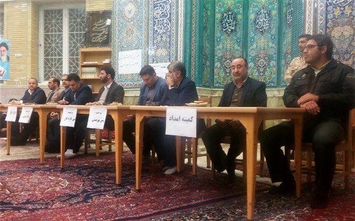 حضور مسئولان دستگاه‌های اجرایی قم در «میز خدمت» شهرک فاطمیه