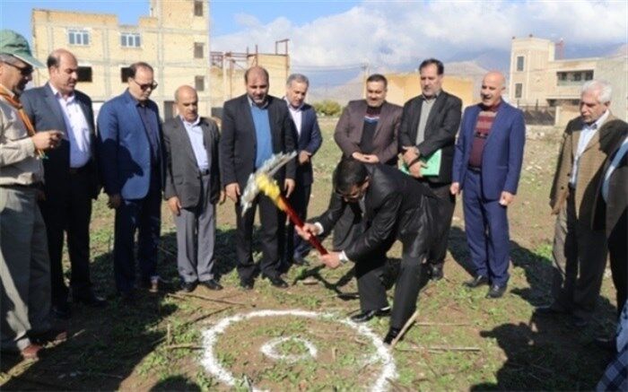 آیین کلنگ‌زنی مدرسه شش کلاسه مشارکتی در منطقه ماسور خرم آباد برگزارشد