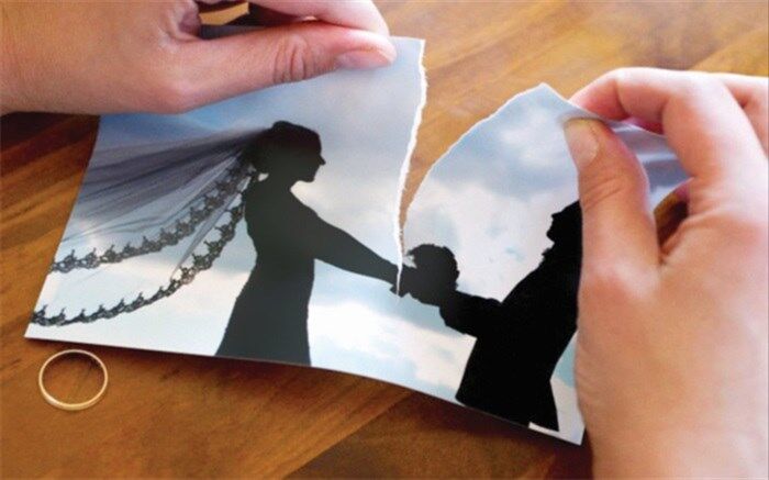 با شوهری که جواب پیام عاشقانه زن دیگری را می‌دهد چه کنیم؟