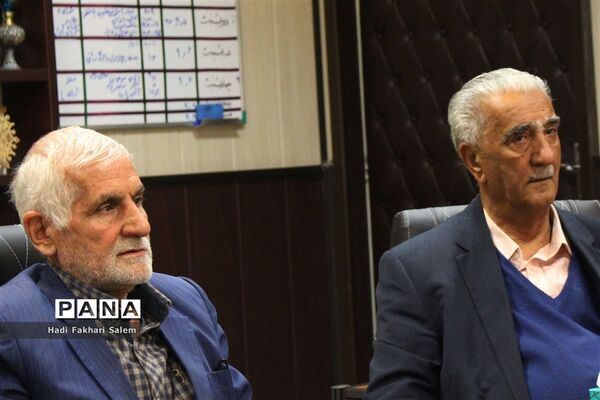 نشست اعضای مجمع خیرین مدرسه‌ساز استان با مدیر‌کل آموزش و پرورش شهرستان‌های استان تهران