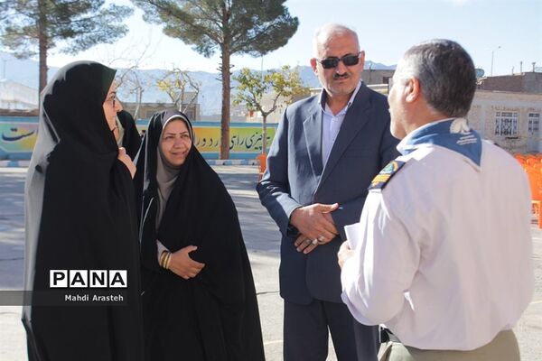 بیستمین مانور سراسری زلزله در دبیرستان متوسطه اول سلمان فارسی  شهرستان بیرجند